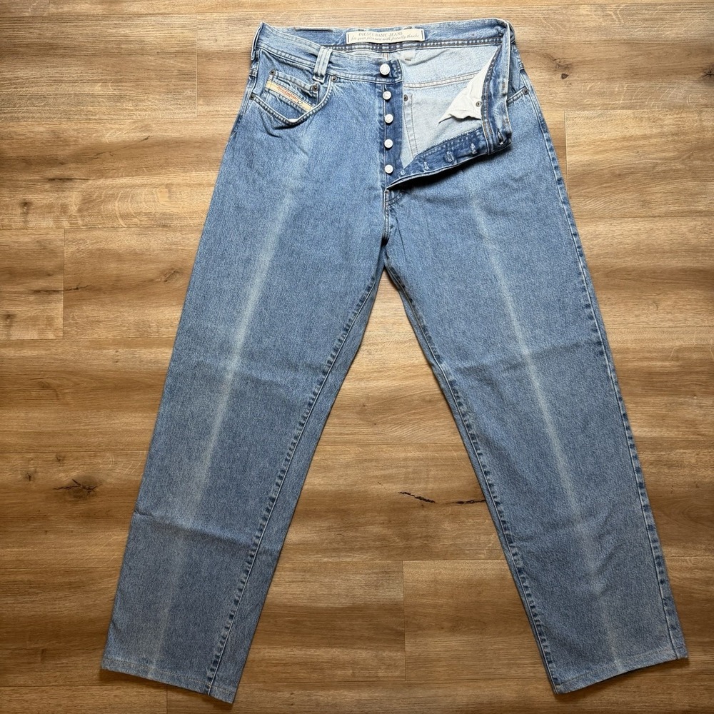 Diesel Relaxed Men’s Jeans in Light Blue Wash